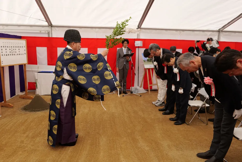 �N�H���̗l�q