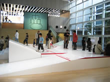 《モジュローブ》(2005) 江渡浩一郎